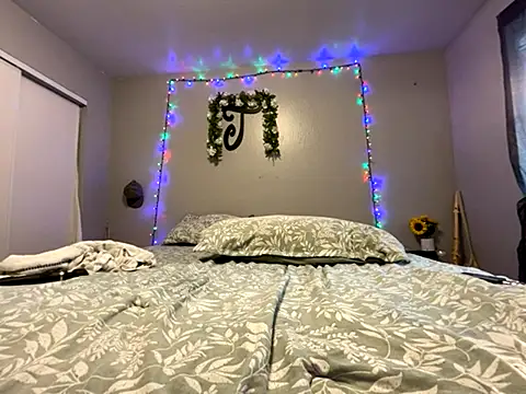 Snapshot of JizzyJazzunleashed chatting on September 28, 2025, 12:06 am JizzyJazzunleashed online show from September 28, 2025, 12:06 am