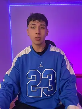 Snapshot of Casper___kyy chatting on November 7, 2025, 6:34 pm Casper kyy online show from November 7, 2025, 6:34 pm