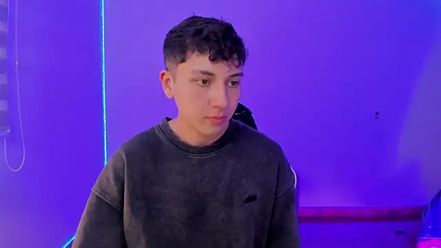 Casper   kyy online show from December 14, 2025, 9:20 pm