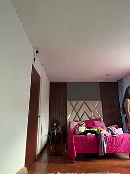 lana rousse01 online show from February 13, 2026, 11:05 pm