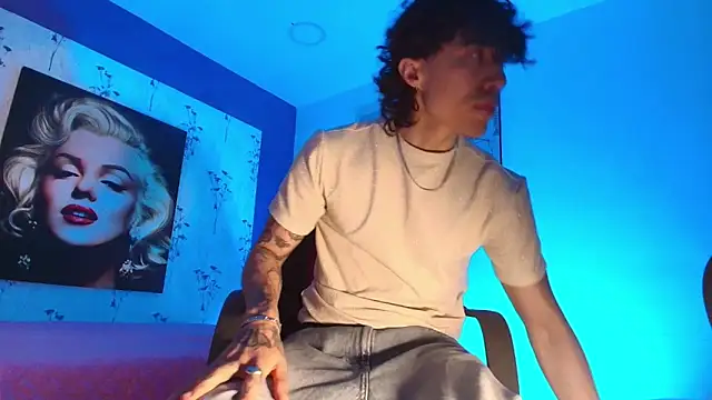 Snapshot of felix__star chatting on October 15, 2025, 8:06 pm felix  star online show from October 15, 2025, 8:06 pm