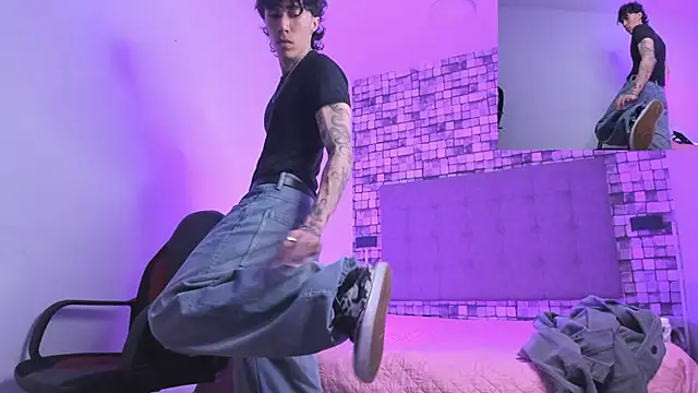 Snapshot of felix__star chatting on September 27, 2025, 7:53 pm felix  star online show from September 27, 2025, 7:53 pm