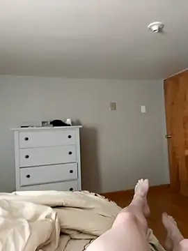 Lavoieya online show from October 21, 2025, 4:56 am