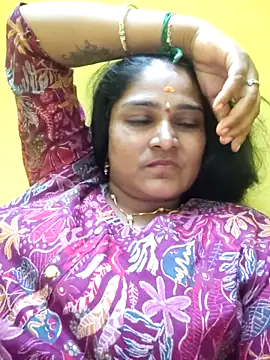 madavi123 online show from September 16, 2025, 2:40 pm