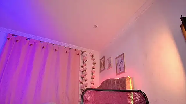 evansweett7 online show from October 9, 2025, 1:39 am