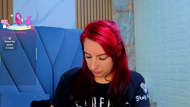 Snapshot of angel__red_ chatting on September 24, 2025, 2:40 am angel red online show from September 24, 2025, 2:40 am