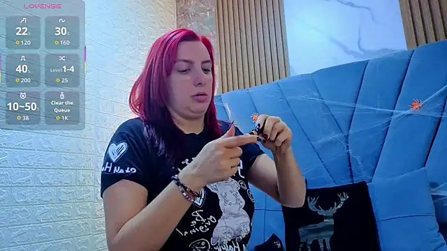 Snapshot of angel__red_ chatting on October 12, 2025, 1:40 am angel red online show from October 12, 2025, 1:40 am