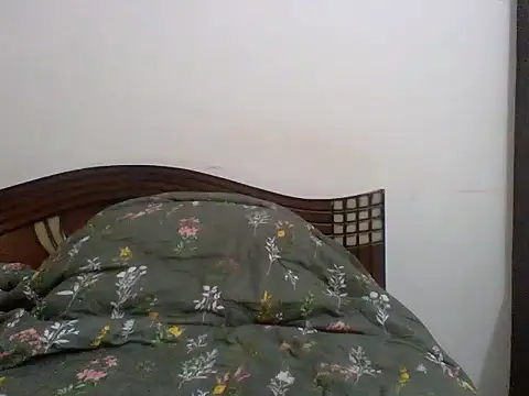 anu-anu2002 online show from February 11, 2026, 7:41 am