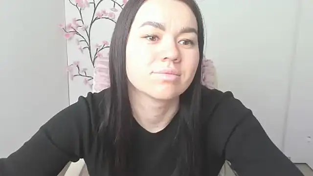 Lola Saymyname online show from March 22, 2026, 12:18 pm