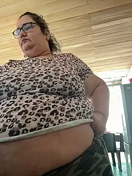 Snapshot of Mariana_cooper_07 chatting on February 3, 2026, 4:23 pm Mariana cooper 07 online show from February 3, 2026, 4:23 pm