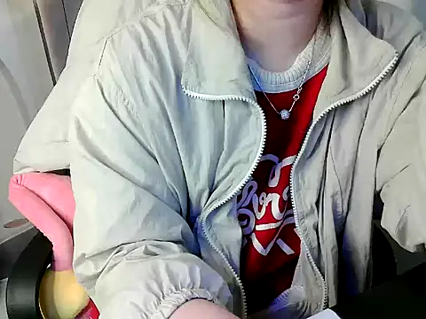 Snapshot of leisure_crime23 chatting on February 26, 2026, 2:39 pm leisure crime23 online show from February 26, 2026, 2:39 pm