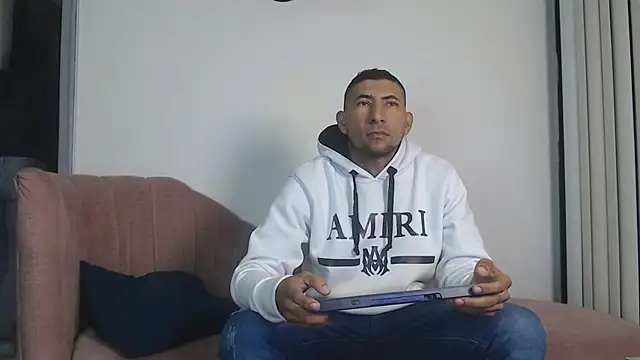 Snapshot of Morganandmegan chatting on September 22, 2025, 11:16 am Morganandmegan online show from September 22, 2025, 11:16 am