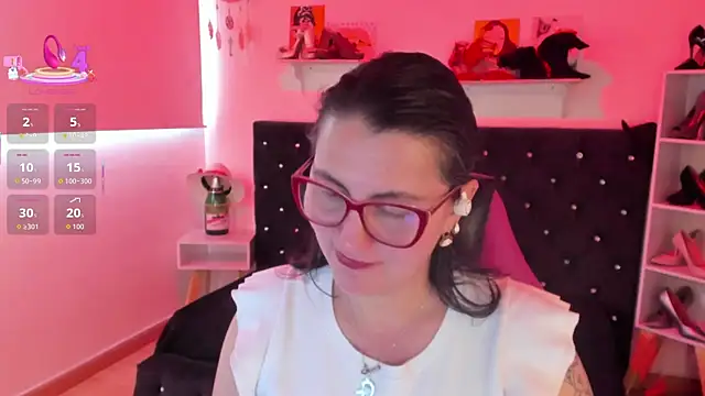 D Martii online show from October 2, 2025, 1:36 pm