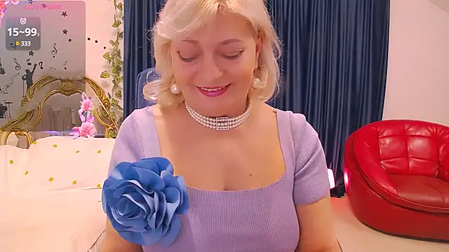 HypnotikCate online show from February 3, 2025, 8:24 am