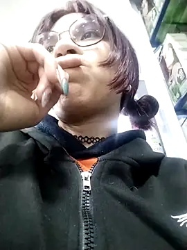 Snapshot of Katyuskka_love chatting on November 8, 2025, 11:08 pm Katyuskka love online show from November 8, 2025, 11:08 pm