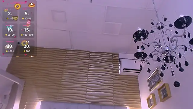 MariyaNovaki online show from November 4, 2025, 12:20 pm