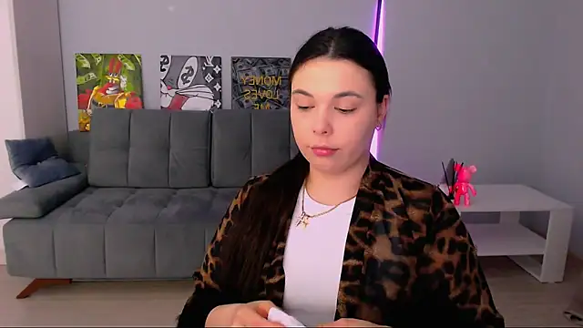 queenofthesense  online show from February 24, 2026, 12:28 pm