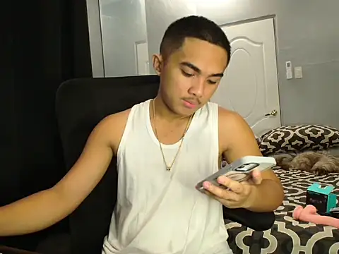 Snapshot of pinoyAdrianneXXX chatting on October 4, 2025, 11:50 pm pinoyAdrianneXXX online show from October 4, 2025, 11:50 pm