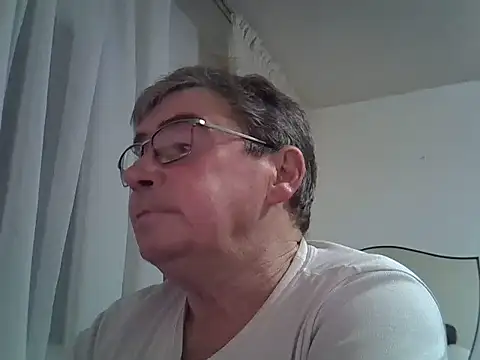 ColaredCuck55 online show from December 3, 2025, 7:02 pm