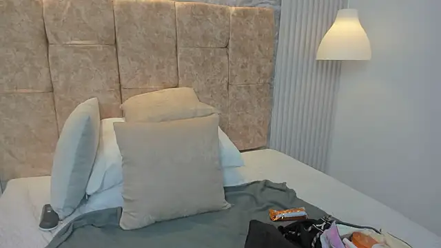 Snapshot of leilapons chatting on September 25, 2025, 5:52 pm leilapons online show from September 25, 2025, 5:52 pm