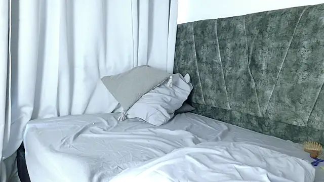 Snapshot of ValeriGallardo17 chatting on October 4, 2025, 7:37 pm ValeriGallardo17 online show from October 4, 2025, 7:37 pm