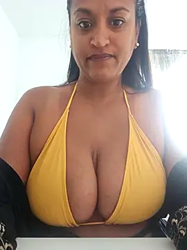 Busty AriaX online show from September 24, 2025, 7:37 am