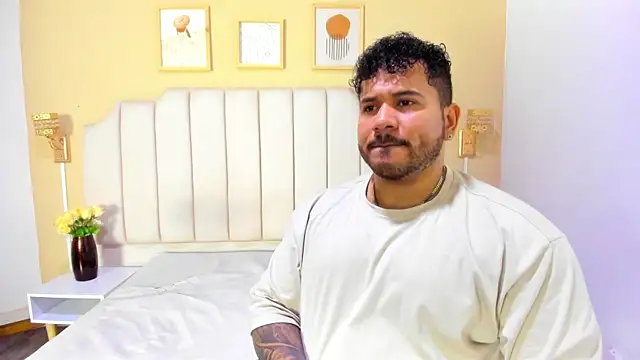 michael hill1 online show from November 7, 2025, 7:29 pm