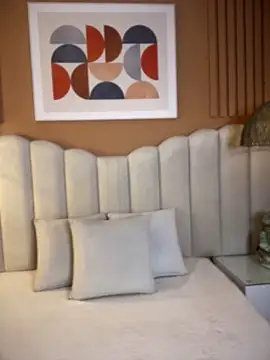 noa moon online show from February 6, 2026, 2:40 am