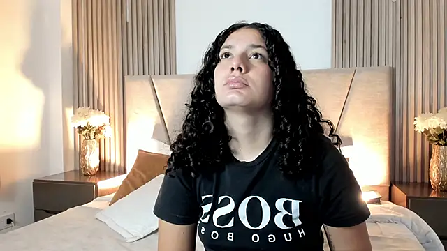 Snapshot of Rachell_Jamess chatting on September 22, 2025, 3:56 am Rachell Jamess online show from September 22, 2025, 3:56 am