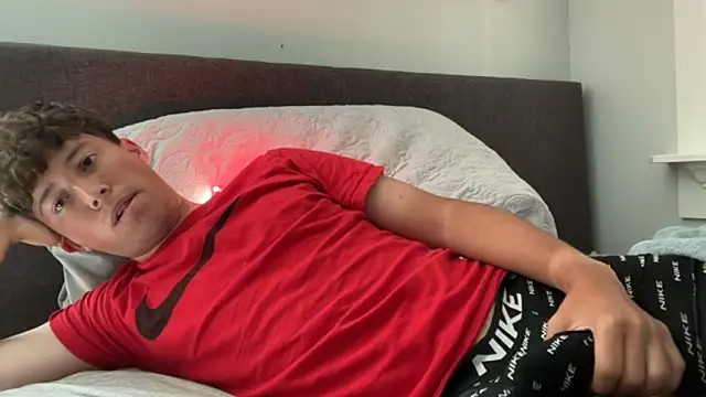 isiah xx online show from November 3, 2025, 4:32 pm