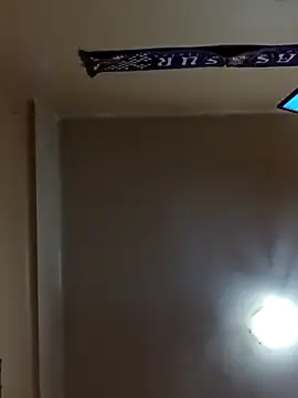 Snapshot of alexpo27 chatting on October 27, 2025, 12:44 am alexpo27 online show from October 27, 2025, 12:44 am