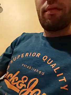 Snapshot of alexpo27 chatting on February 5, 2026, 12:28 am alexpo27 online show from February 5, 2026, 12:28 am