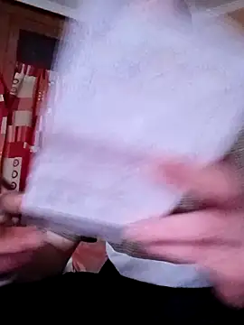 Snapshot of alexpo27 chatting on November 5, 2025, 4:37 am alexpo27 online show from November 5, 2025, 4:37 am