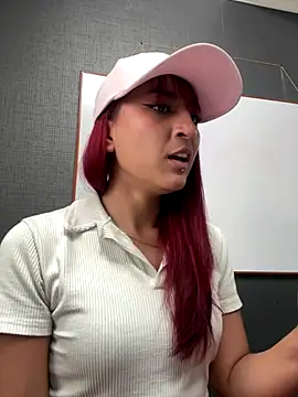 Snapshot of JuliethaDemon_ chatting on October 14, 2025, 2:39 pm JuliethaDemon  online show from October 14, 2025, 2:39 pm