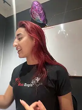 Snapshot of JuliethaDemon_ chatting on October 20, 2025, 1:11 pm JuliethaDemon  online show from October 20, 2025, 1:11 pm