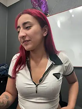 Snapshot of JuliethaDemon_ chatting on February 2, 2026, 2:05 pm JuliethaDemon online show from February 2, 2026, 2:05 pm