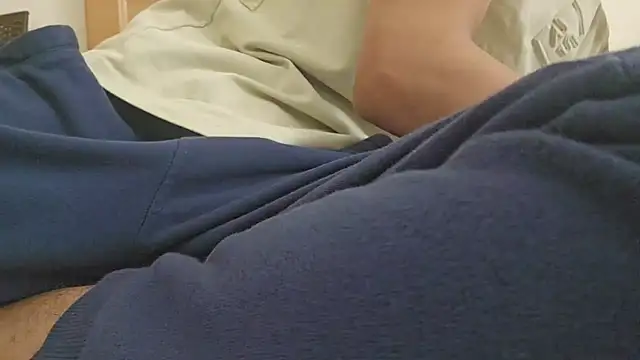 Snapshot of boy69horny chatting on October 6, 2025, 9:32 am boy69horny online show from October 6, 2025, 9:32 am