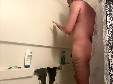 Snapshot of straightguy2233 chatting on September 18, 2025, 1:52 am straightguy2233 online show from September 18, 2025, 1:52 am