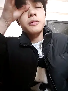 Snapshot of junjun1189 chatting on December 15, 2025, 12:27 am junjun1189 online show from December 15, 2025, 12:27 am