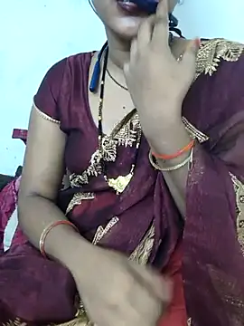 BEAUTY QUE online show from October 24, 2025, 7:24 pm