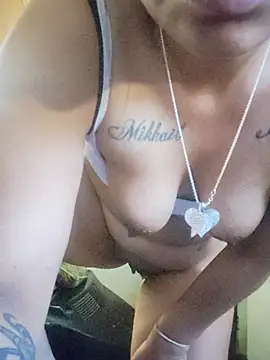 Snapshot of Gatibby chatting on November 2, 2025, 10:15 pm Gatibby online show from November 2, 2025, 10:15 pm