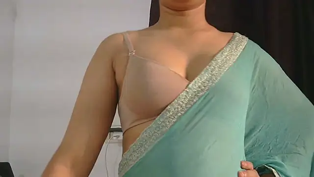 Snapshot of Cute-Bacchi chatting on September 26, 2025, 1:34 am Cute-Bacchi online show from September 26, 2025, 1:34 am