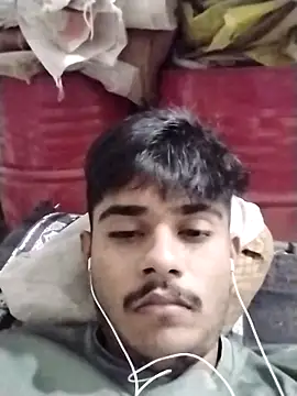 Snapshot of isisieueie chatting on September 26, 2025, 3:52 pm isisieueie online show from September 26, 2025, 3:52 pm