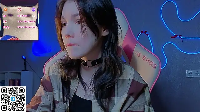 Sophie SkyAngel online show from February 1, 2026, 7:34 pm