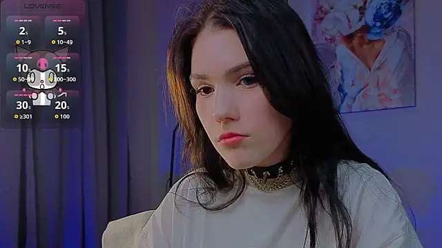 Sophie SkyAngel online show from November 18, 2025, 2:53 pm