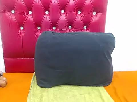 Snapshot of CASSANDRASTONE46 chatting on September 20, 2025, 4:34 pm CASSANDRASTONE46 online show from September 20, 2025, 4:34 pm