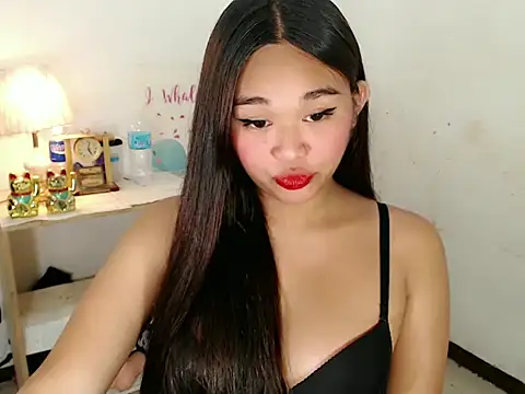 Snapshot of Malia_cummer chatting on October 15, 2025, 10:18 pm Malia cummer online show from October 15, 2025, 10:18 pm