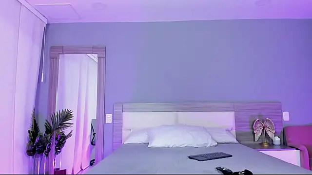 Alaiaguerra online show from October 1, 2025, 8:24 pm