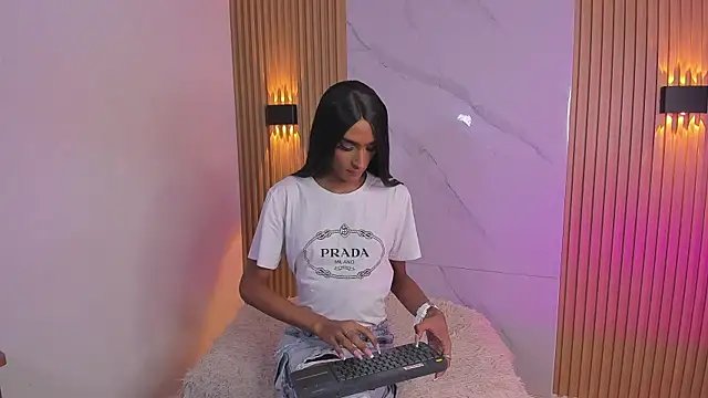 imtammy lynn  online show from January 15, 2026, 12:41 pm