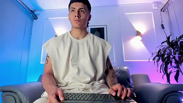 Leo santoro online show from April 15, 2026, 2:32 pm